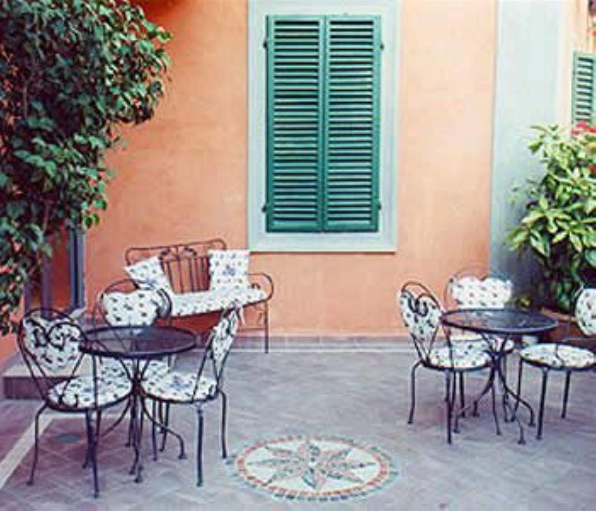 Villa Piccola Siena Exterior foto